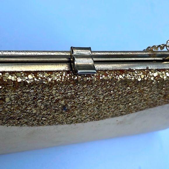 Vintage Gold Clutch Handbag - Picture 3 of 13